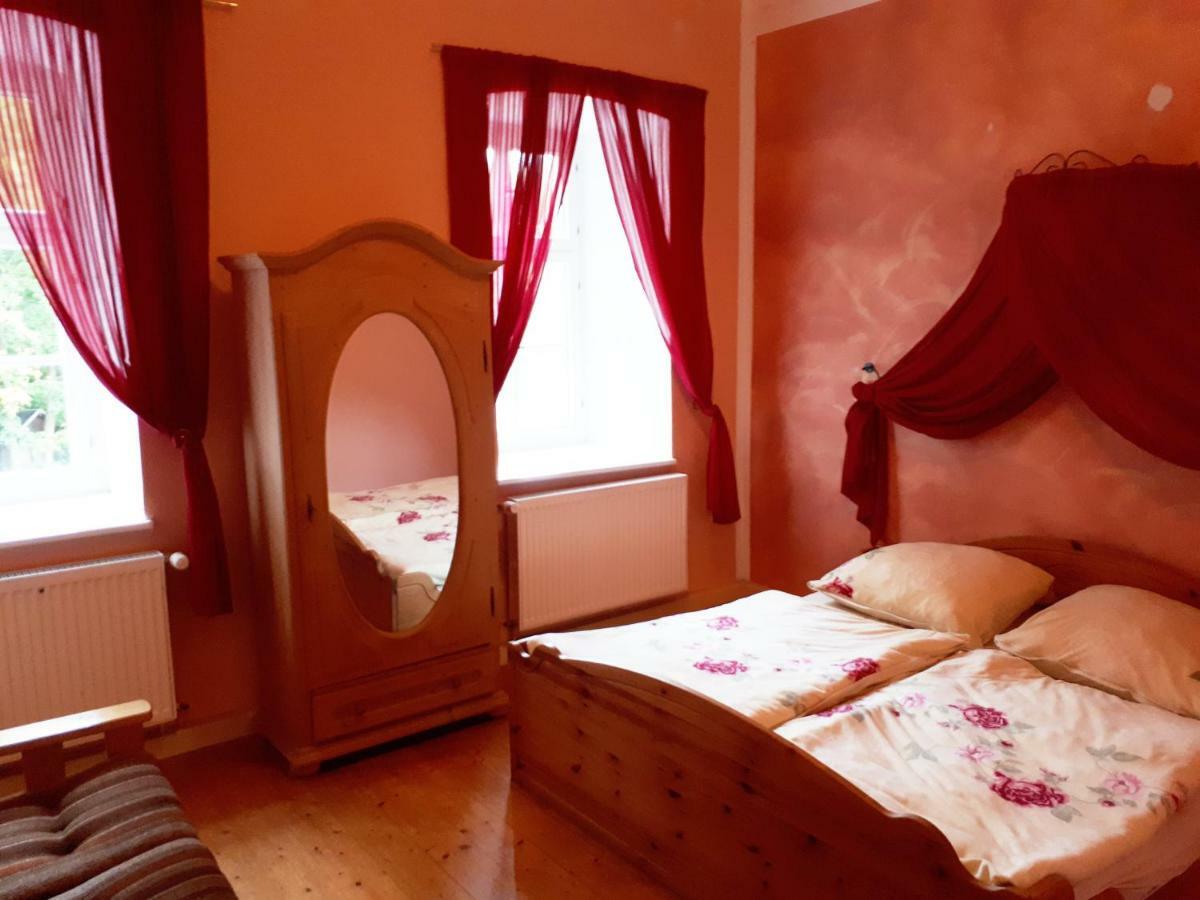 Hotel Schloss Wespenstein Grafenthal Екстер'єр фото